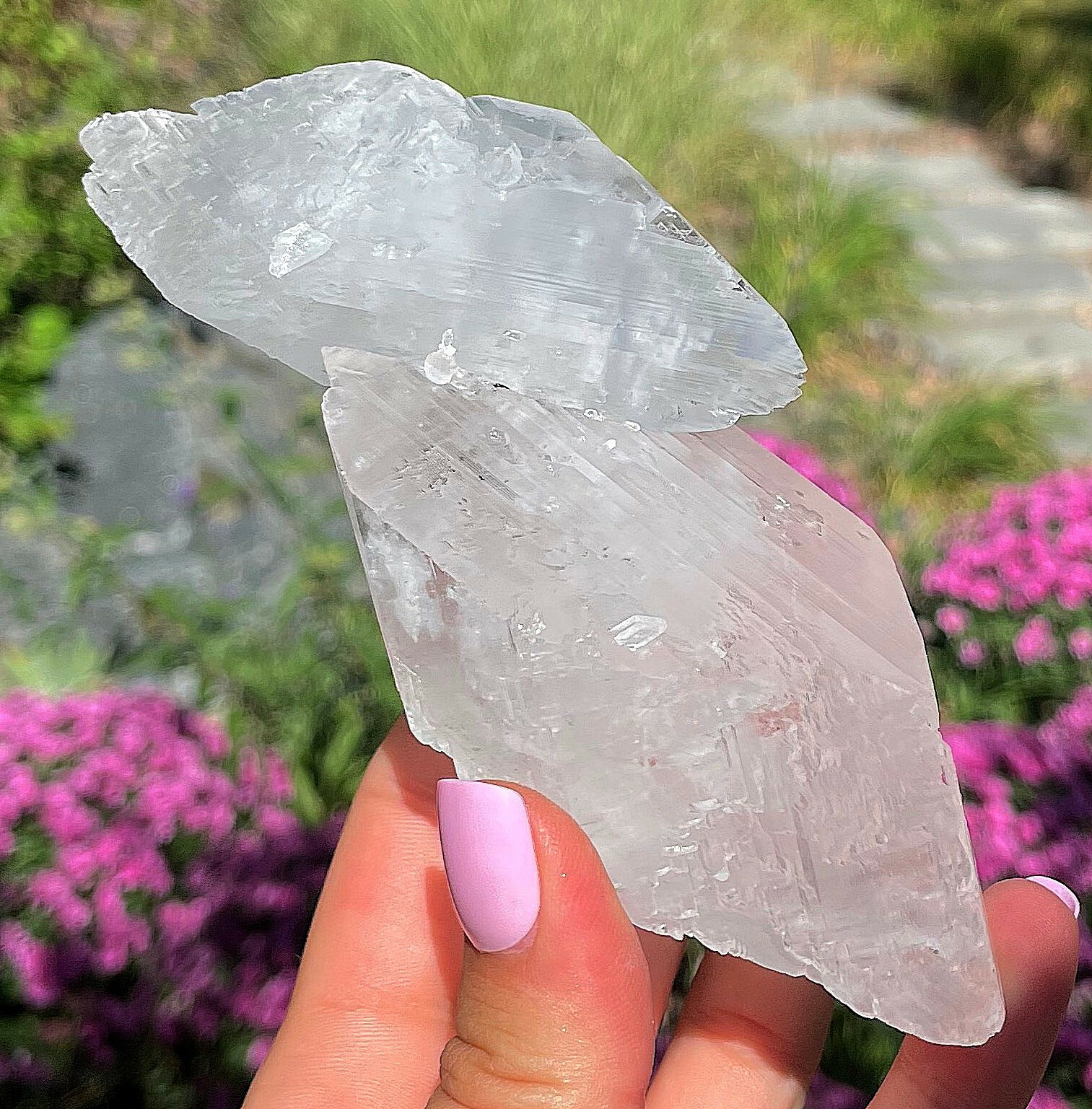Beautiful Crystallized Gypsum Selenite Super Crystals Old Time Piece 12.5 Cm’s