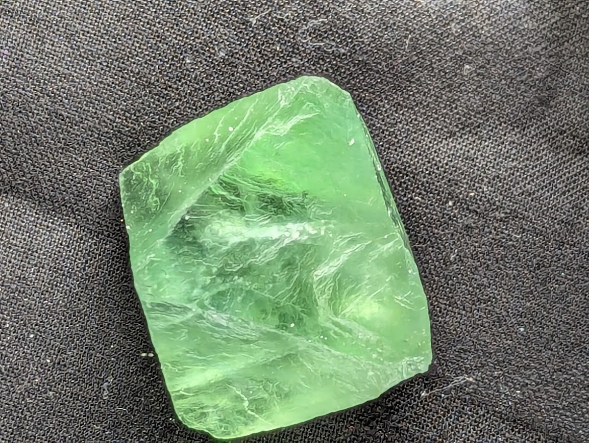 Fluorite Octahedron Natural Geometric Formation Crystals- Green (4 oz)