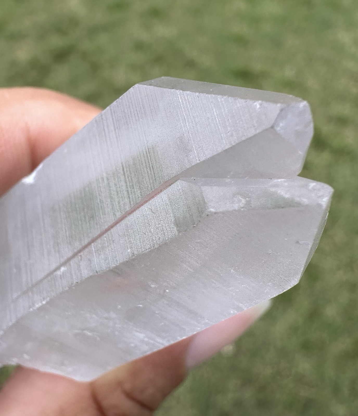 Arkansas Clear Quartz Lemurian Seed Crystal Parallel Twin Point Formation 1.7 oz