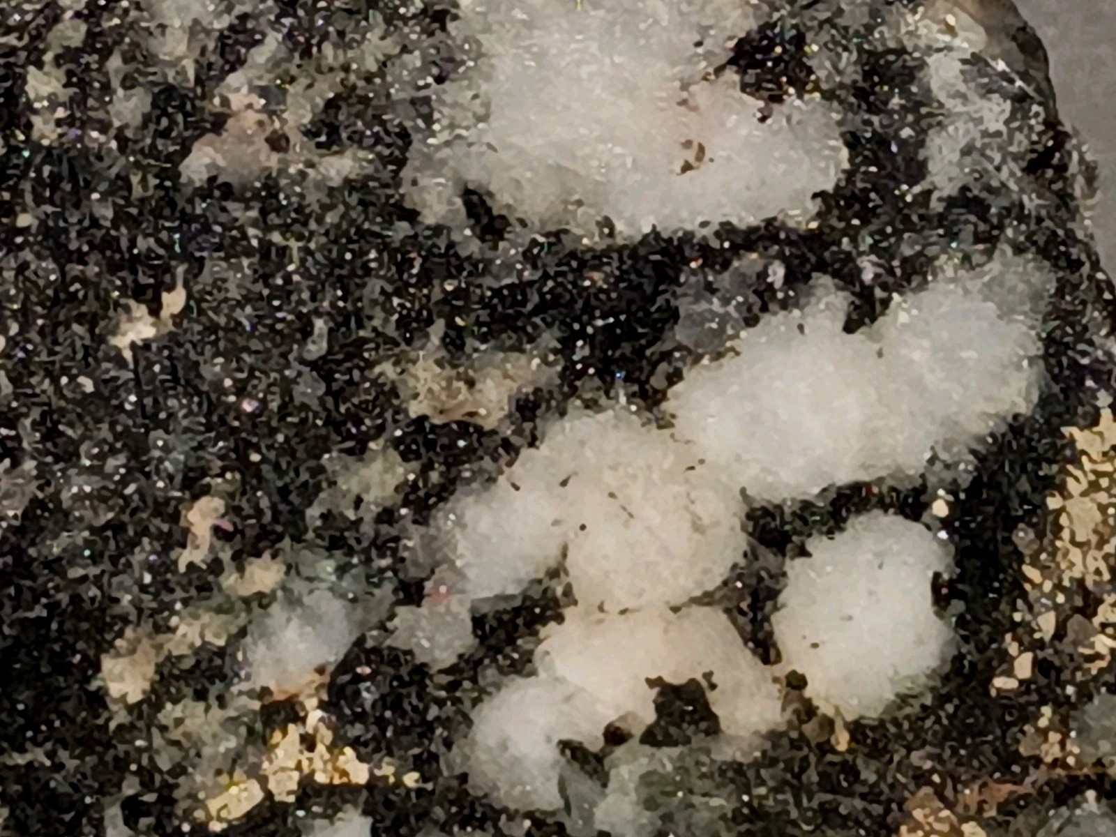 918g Pilot Knob Magnetite Pyrite Chlorite Amphibole Ore Iron County MO Slab