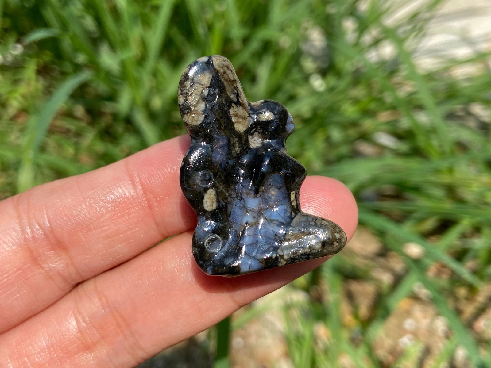 1.2″ Natural Fluorite Butterfly Fairy Carved Quartz Crystal Skull Healing 1PC