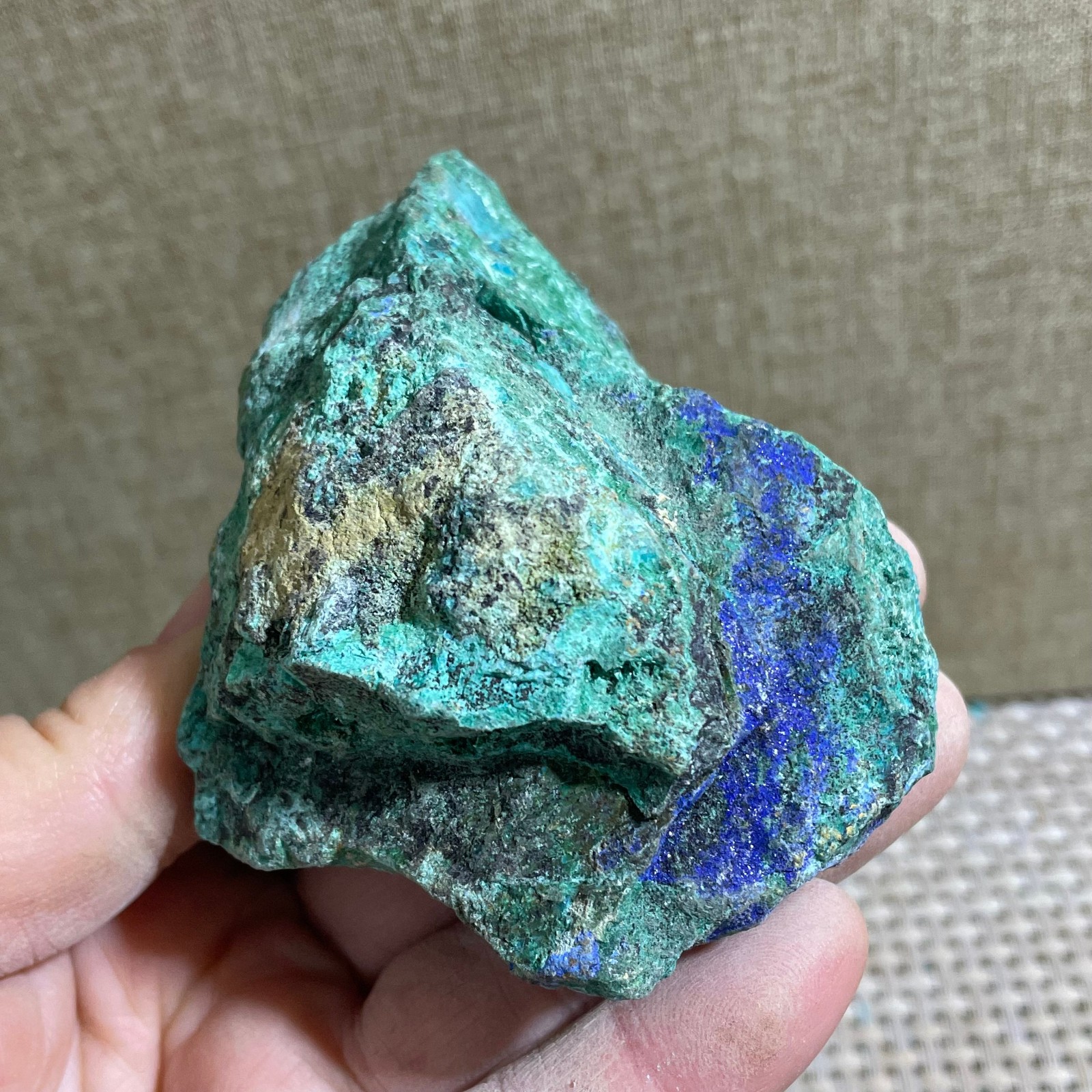 Restoration of Blue Copper Ore Quartz Crystal Mineral Samples 183g