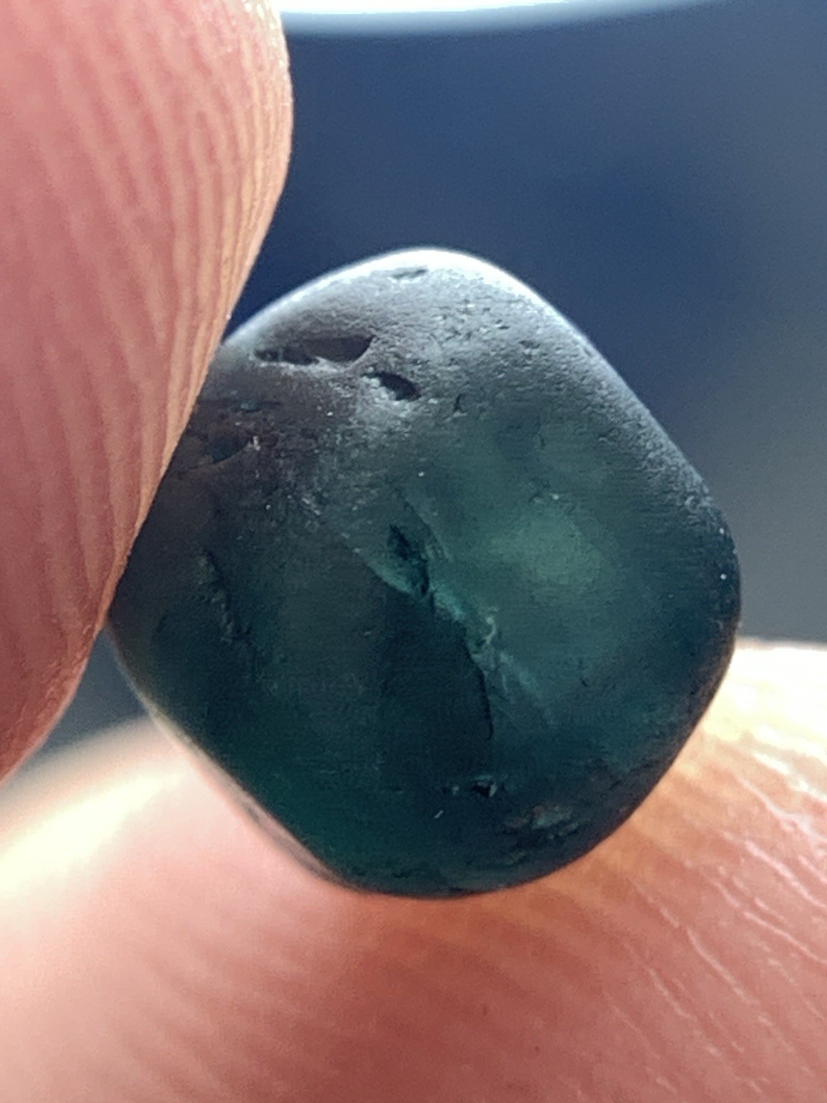 2.50 Carats Amazing Facet Grade Blue Teal Sapphire Rough Piece@Madagascar