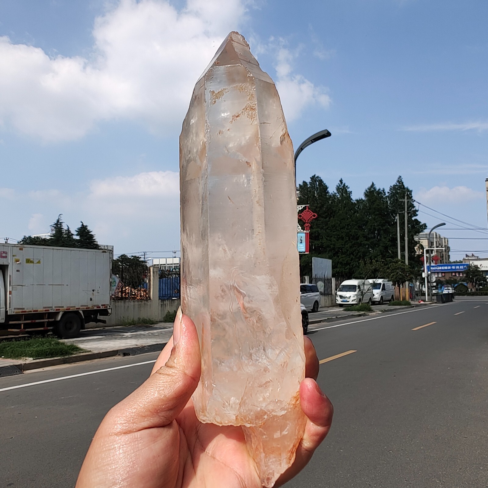 2.71LB Bright LEMURIAN Healer Quartz Crystal RECORD KEEPER Dazzling X889