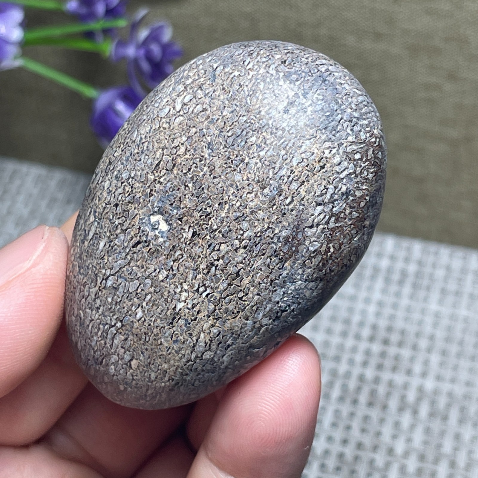 Awesome! beautiful stone home Decoration Madagascar collection 80g 57*35*29mm