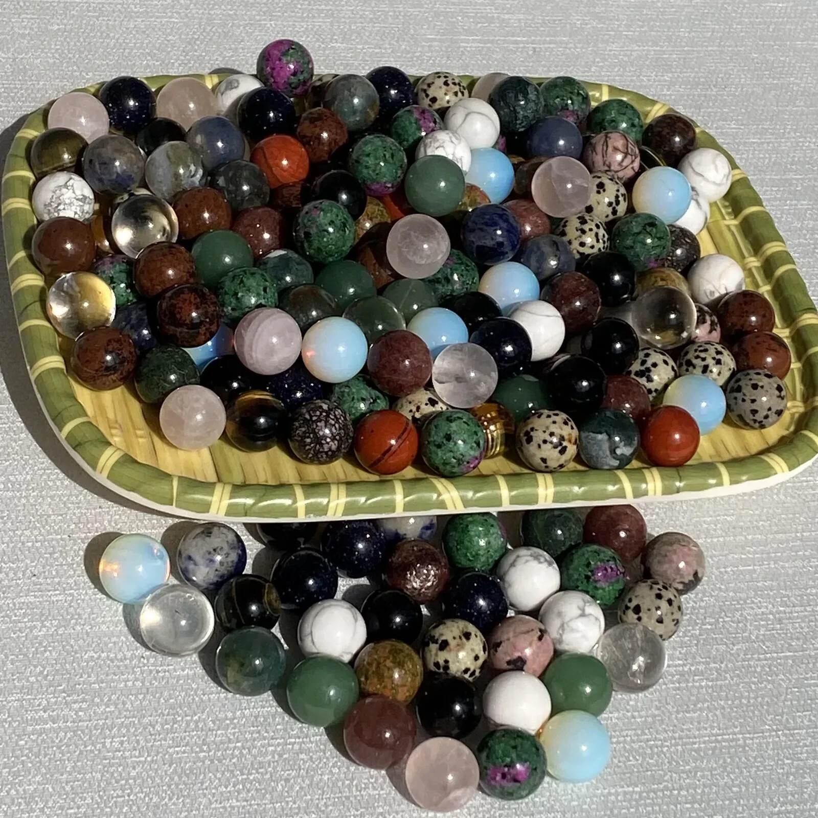 10pcs Wholesale Natural mixed Ball Quartz Crystal Sphere Reiki Healing Gem 15mm+