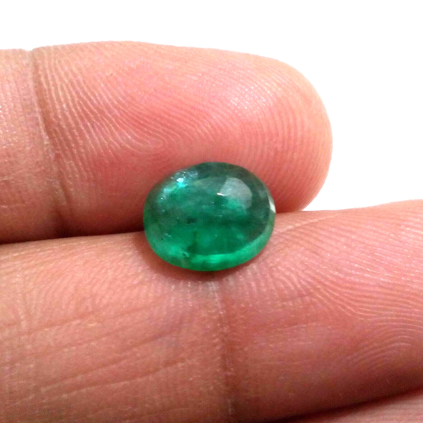 Top Quality Zambian Green Emerald Faceted Oval Shape 4.10 Crt Loose Gemstone