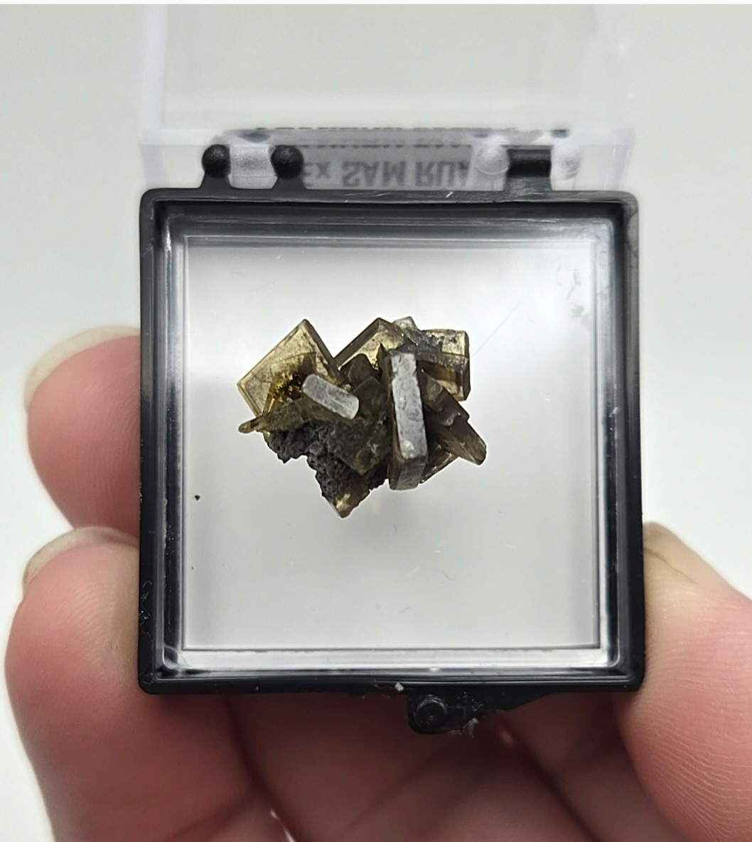 Barite Thumbnail Mineral Specimen – Magma Mine, AZ (laseal)
