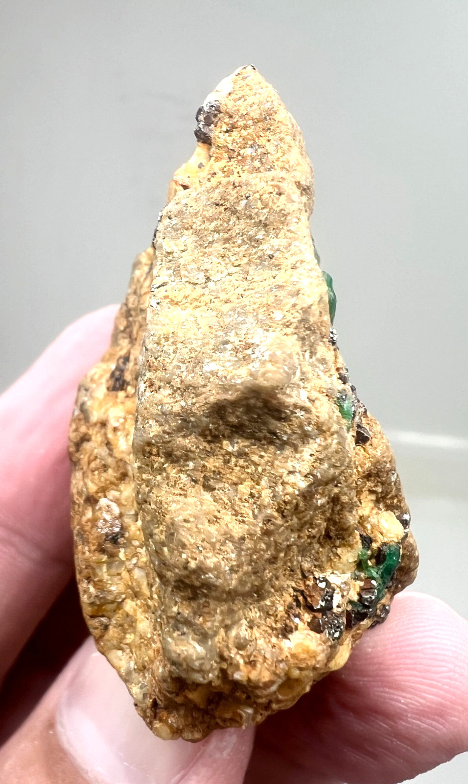 210 CT Beautiful Emerald Crystals on Matrix @Panjsher Afghanistan.