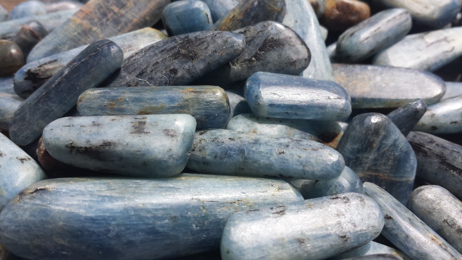 THREE (3) BLUE KYANITE TUMBLED STONES MEDIUM/LARGE NATURAL TUMBLE STONES