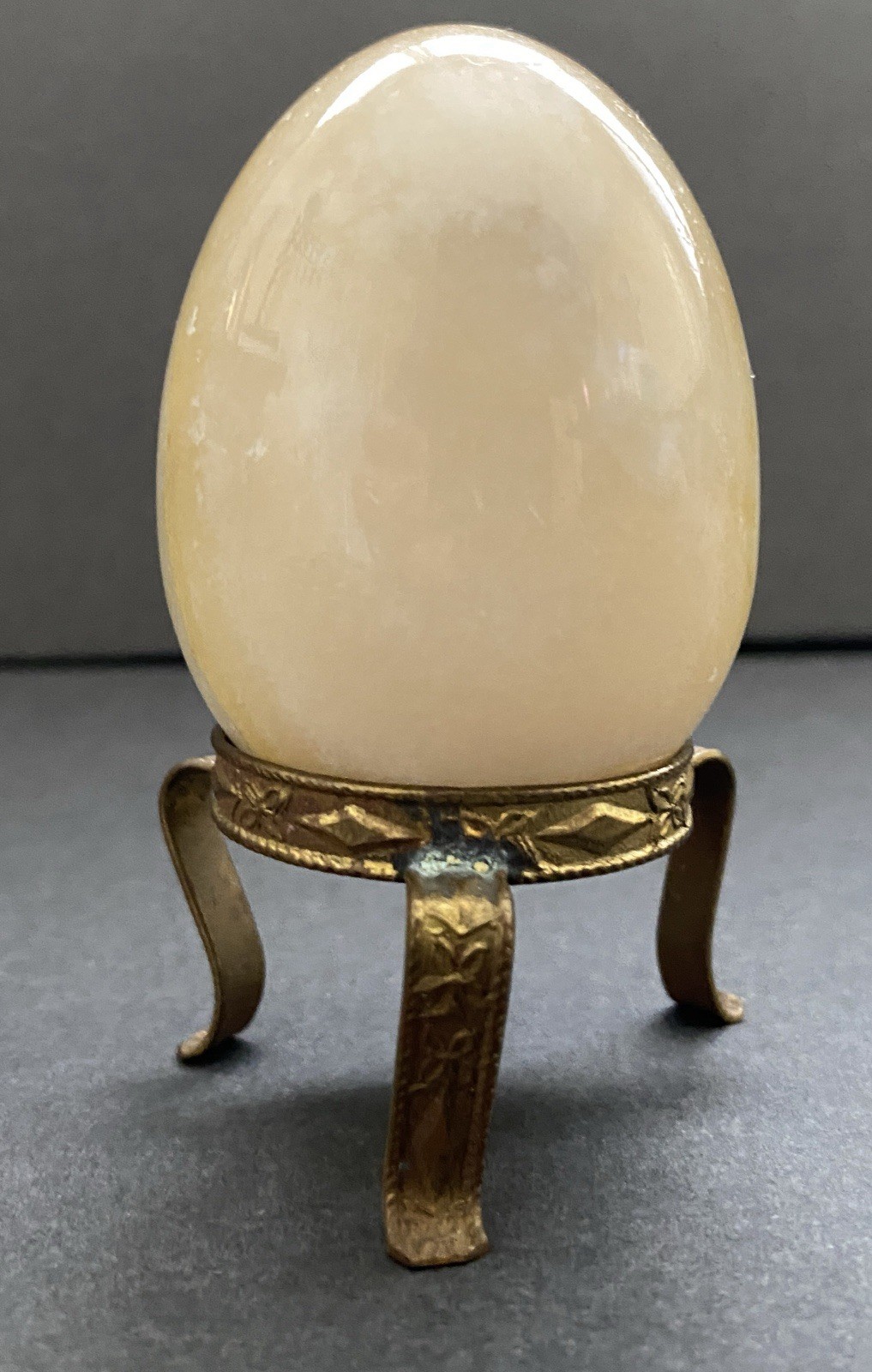 Natural Onyx Stone Egg With Stand Hand Polished Banded Agate Calcite Crystal
