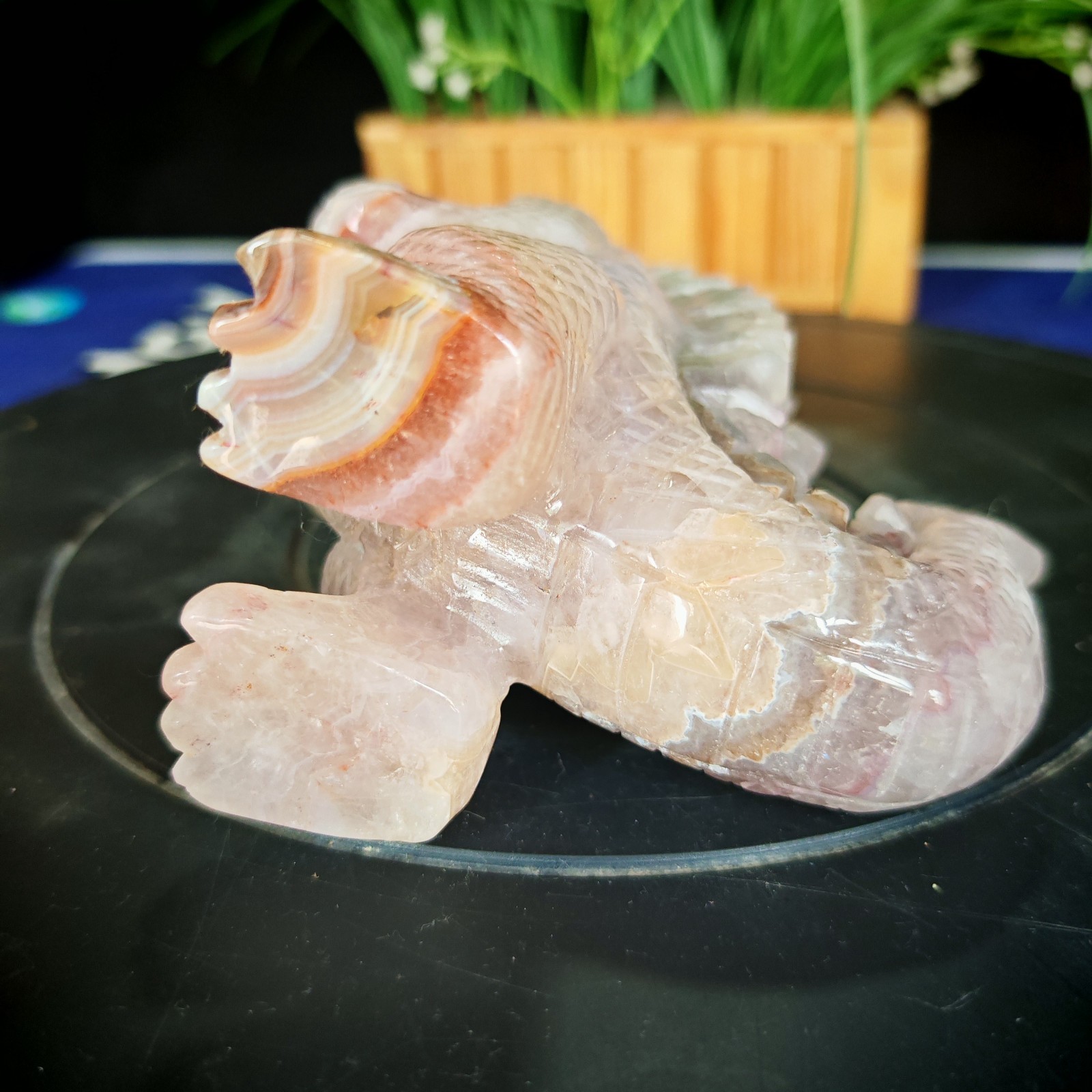 4.40LBTop natural crystal hand carved therapeutic artwork2.0kg