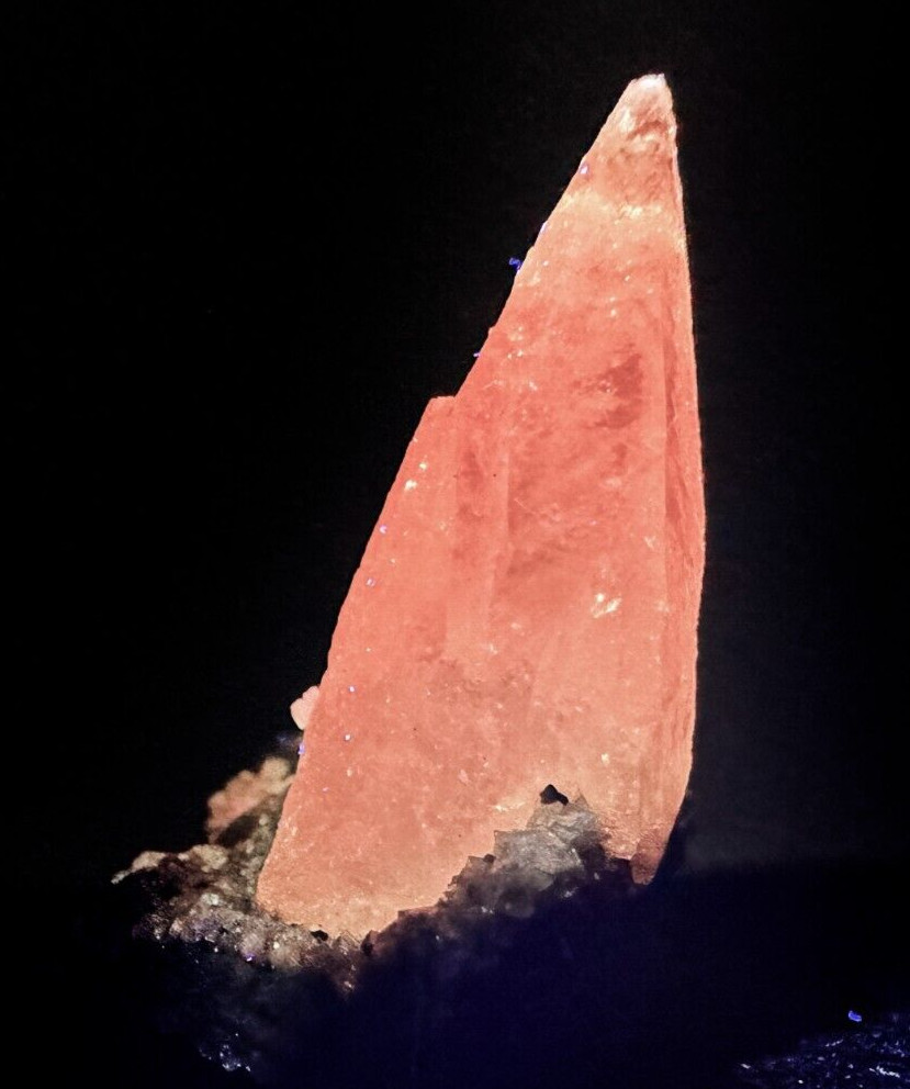 ➤ 1-1/4″ Tall SCALENEDRAL CALCITE Pleasant Ridge Rensselaer Indiana VIDEO➤696