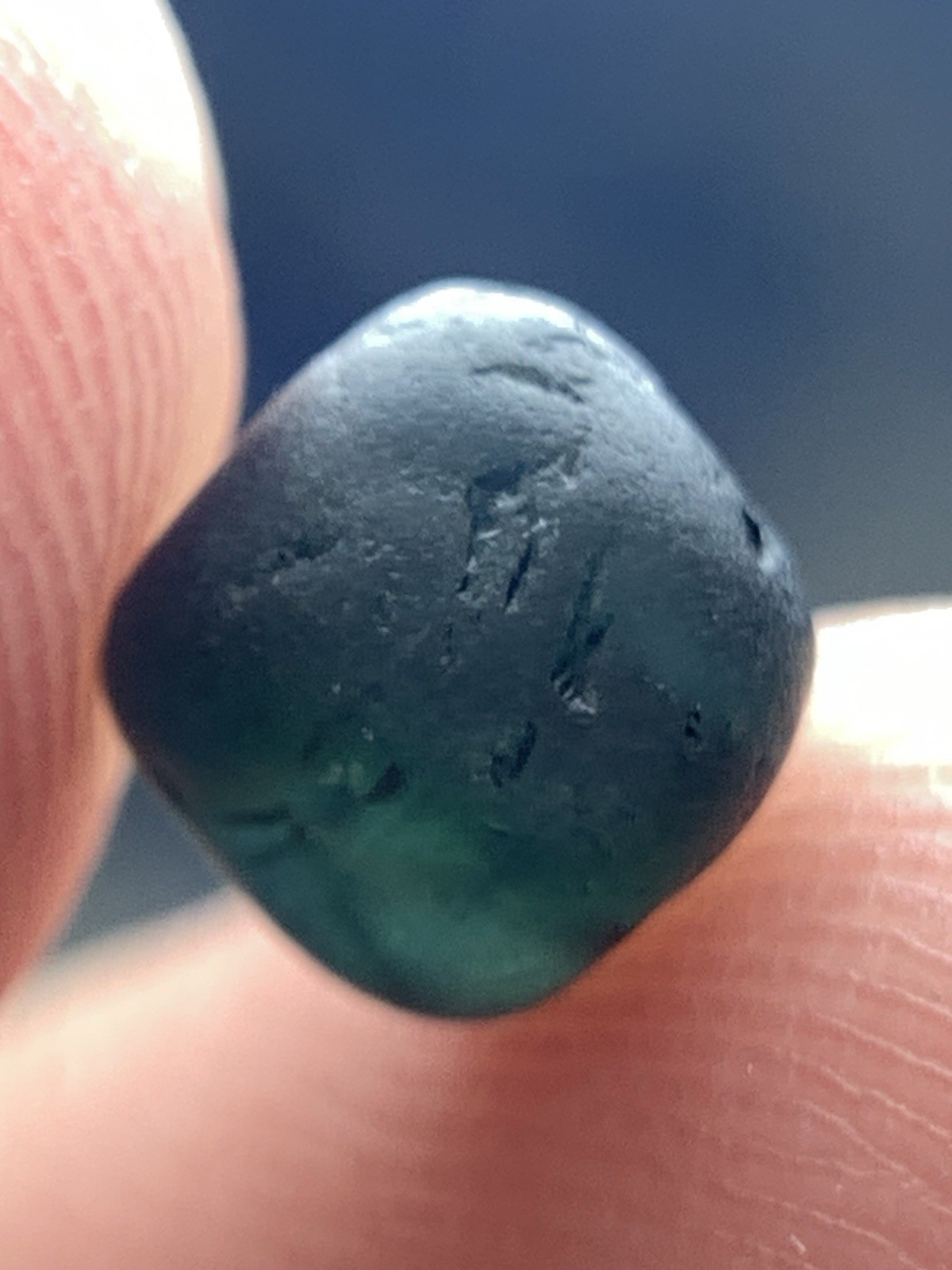 2.50 Carats Amazing Facet Grade Blue Teal Sapphire Rough Piece@Madagascar