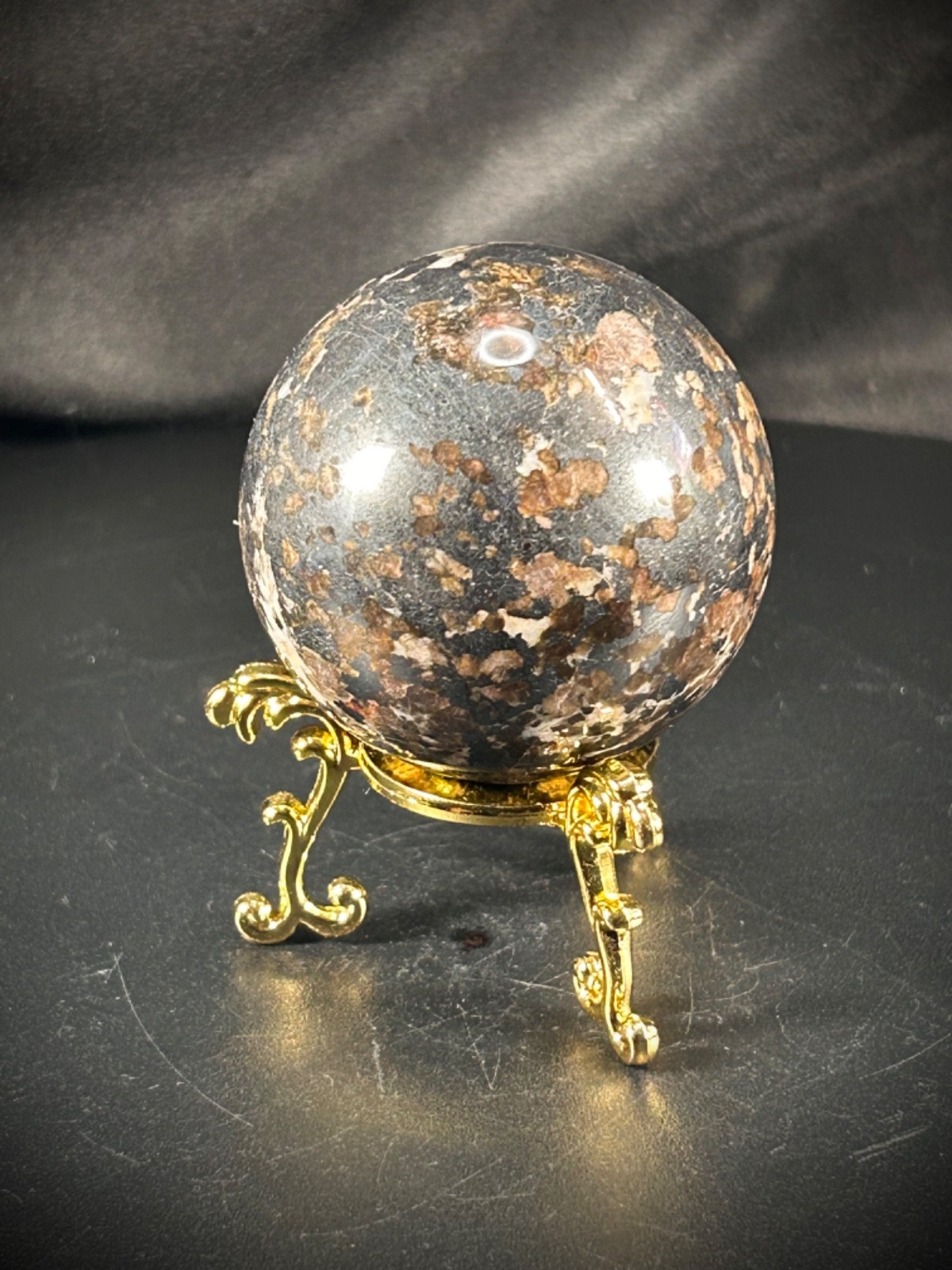 2″ Willemite Sphere With Metal Stand – Amazing UV Reaction 10.5oz (298 grams)