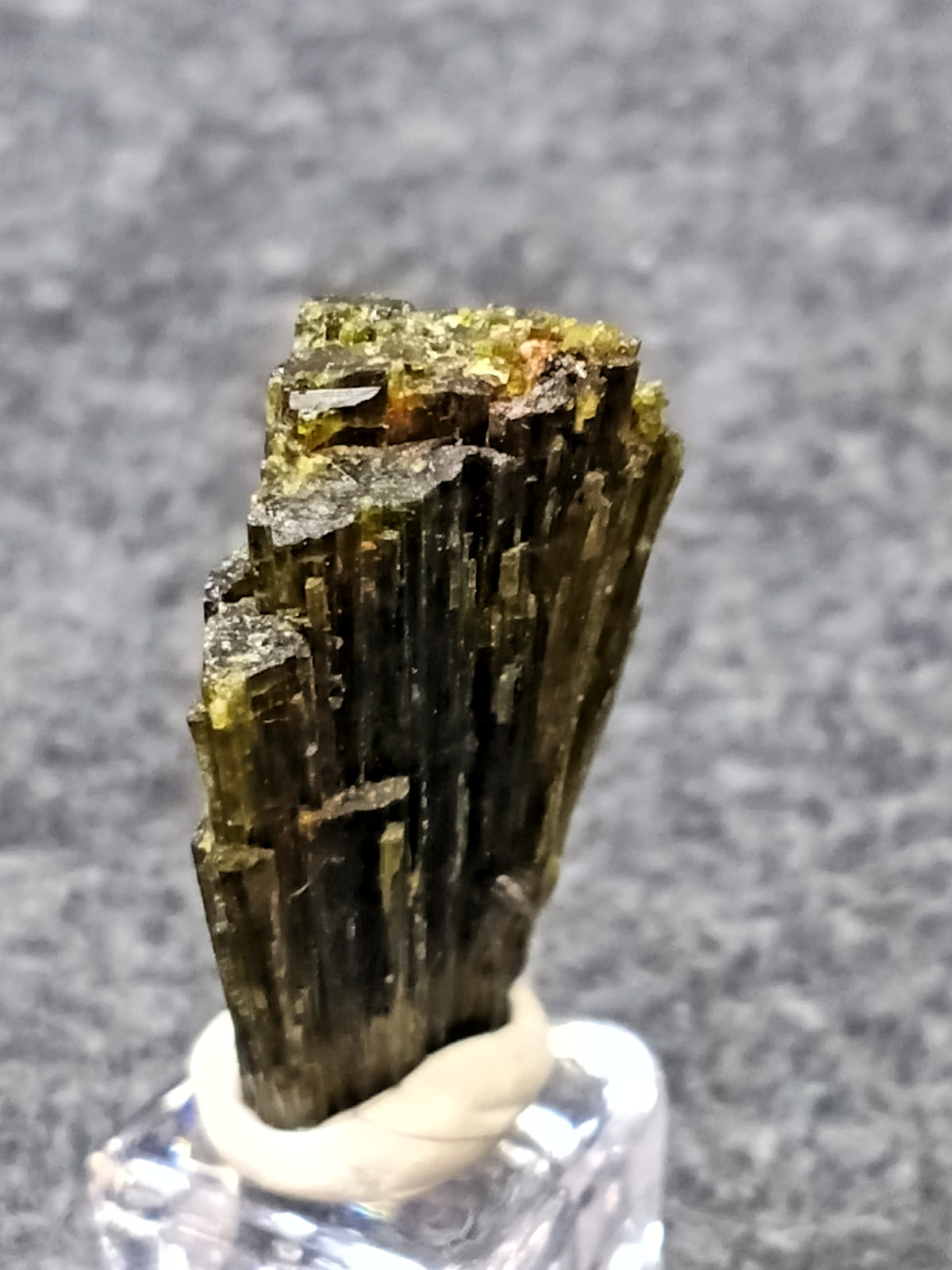 Green Epidote Nice Fan Terminations Natural Top Quality Mineral X12