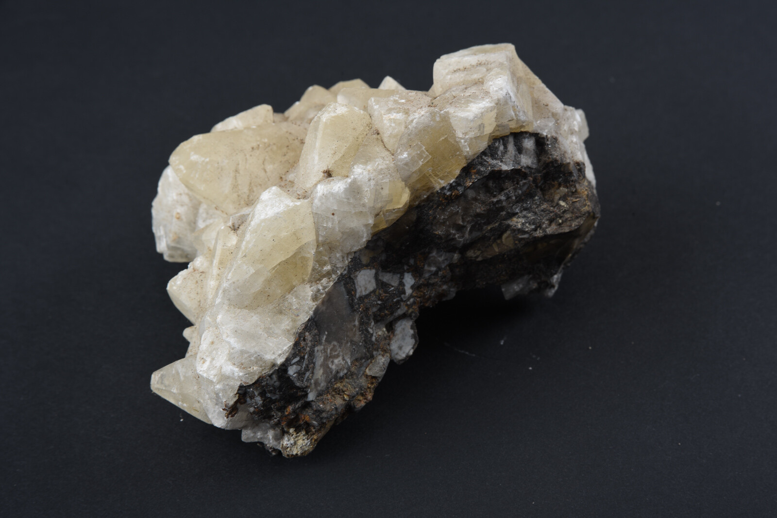 482g Opaque White Quartz Crystal Mineral Specimen Matrix V01