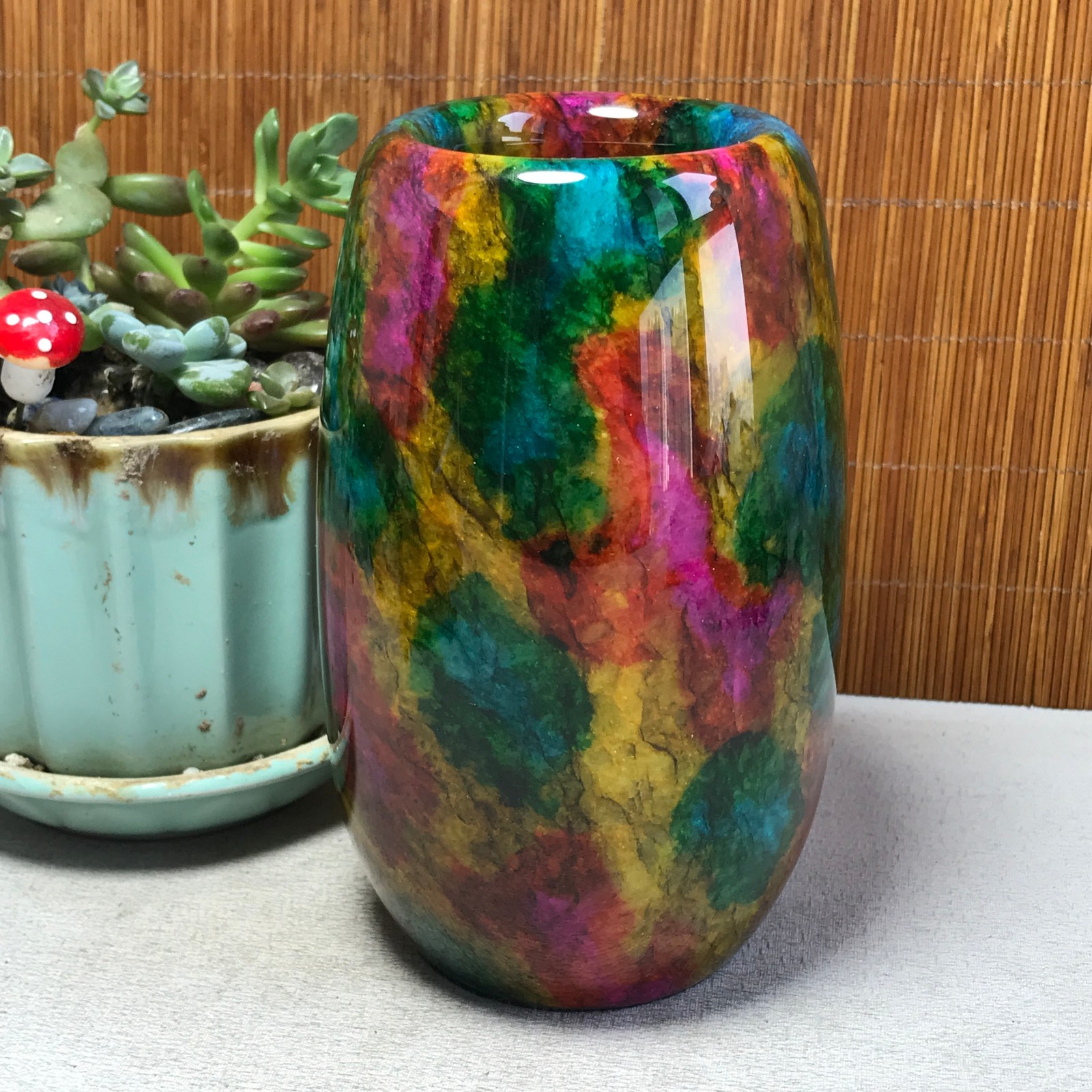 Natural “Seven Colors Jade” vase specimen -Taiwan China 1140g 129mm A5800