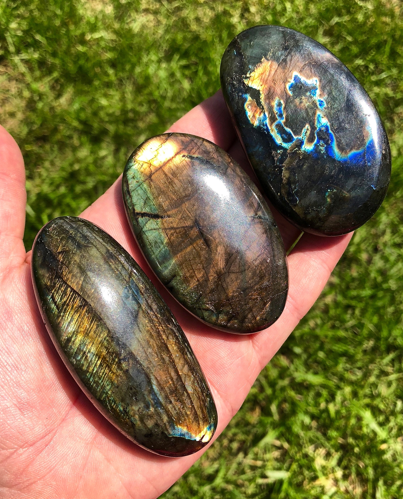 Spectrolite Palm Stone (A Grade Labradorite) Natural Spectrolite from Madagascar