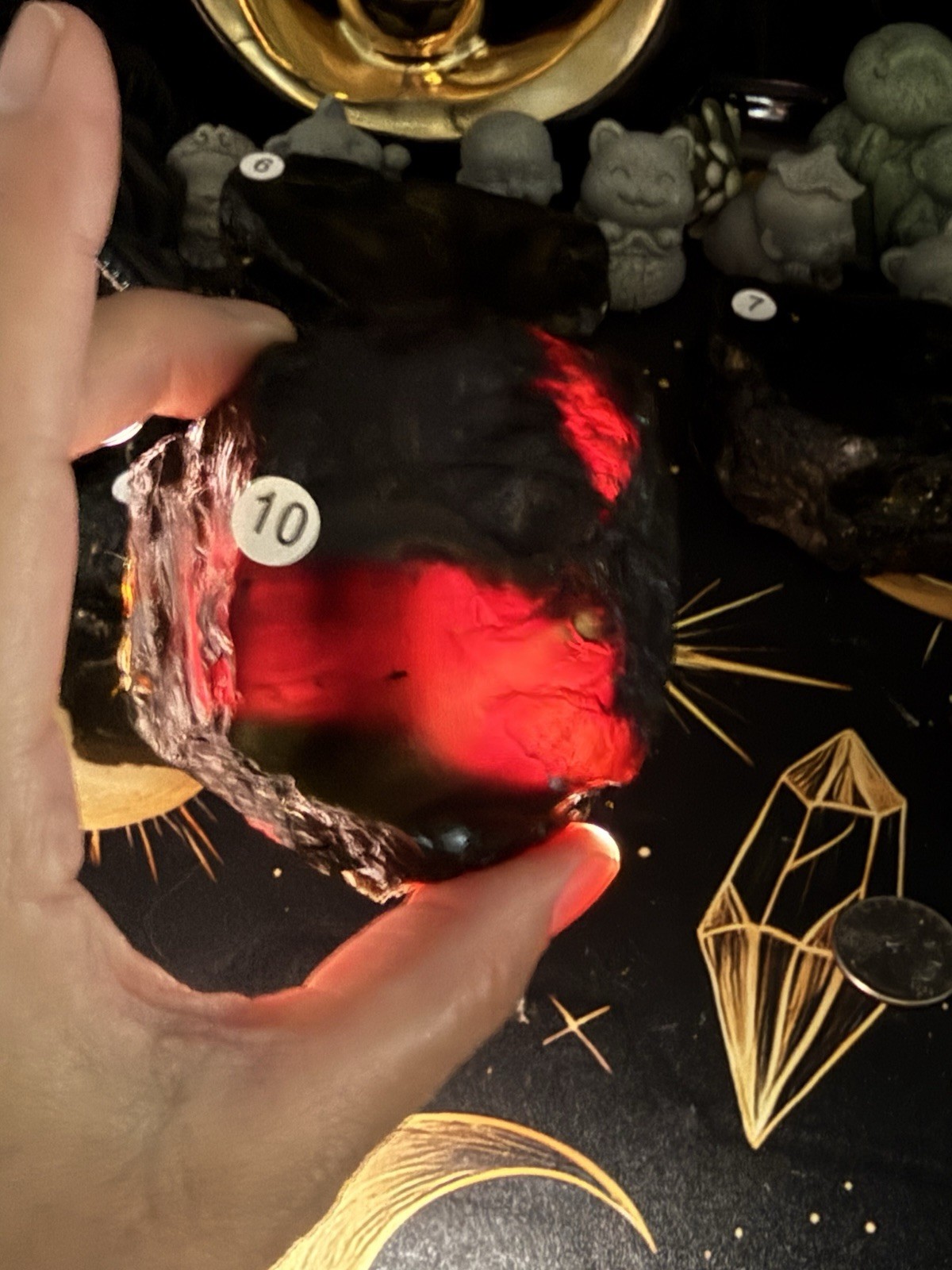 Natural Black Indonesian Amber Uvreaction Great pieces Free ship