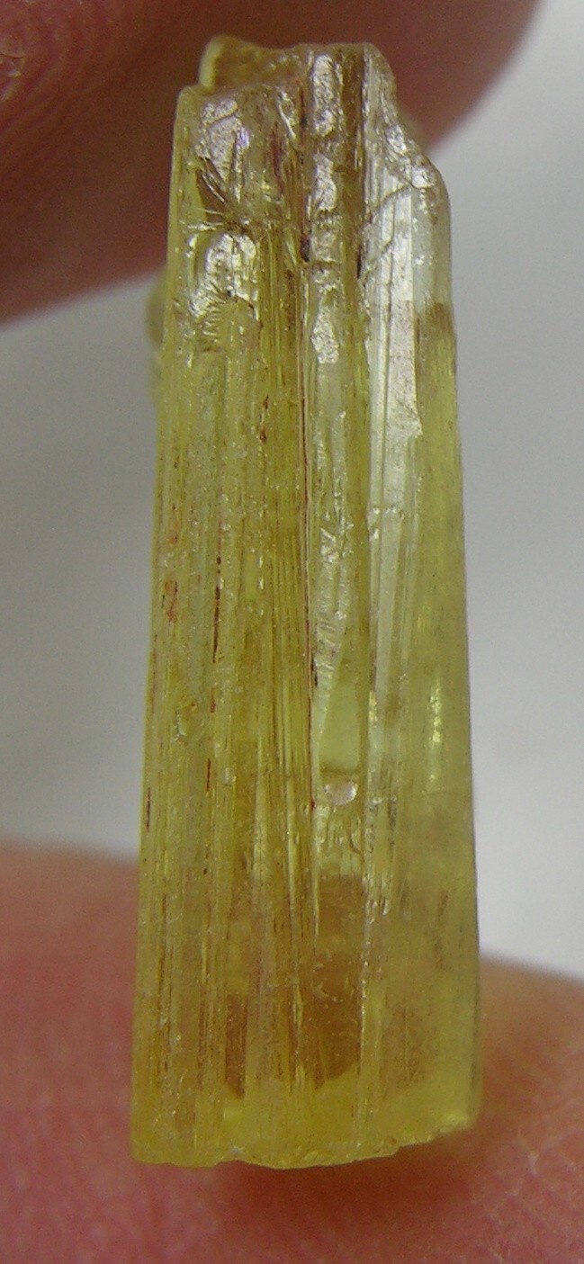 8.50ct Pakistan Rough Yellow Beryl Heliodor Stick Crystal Specimen 1.70g 20mm