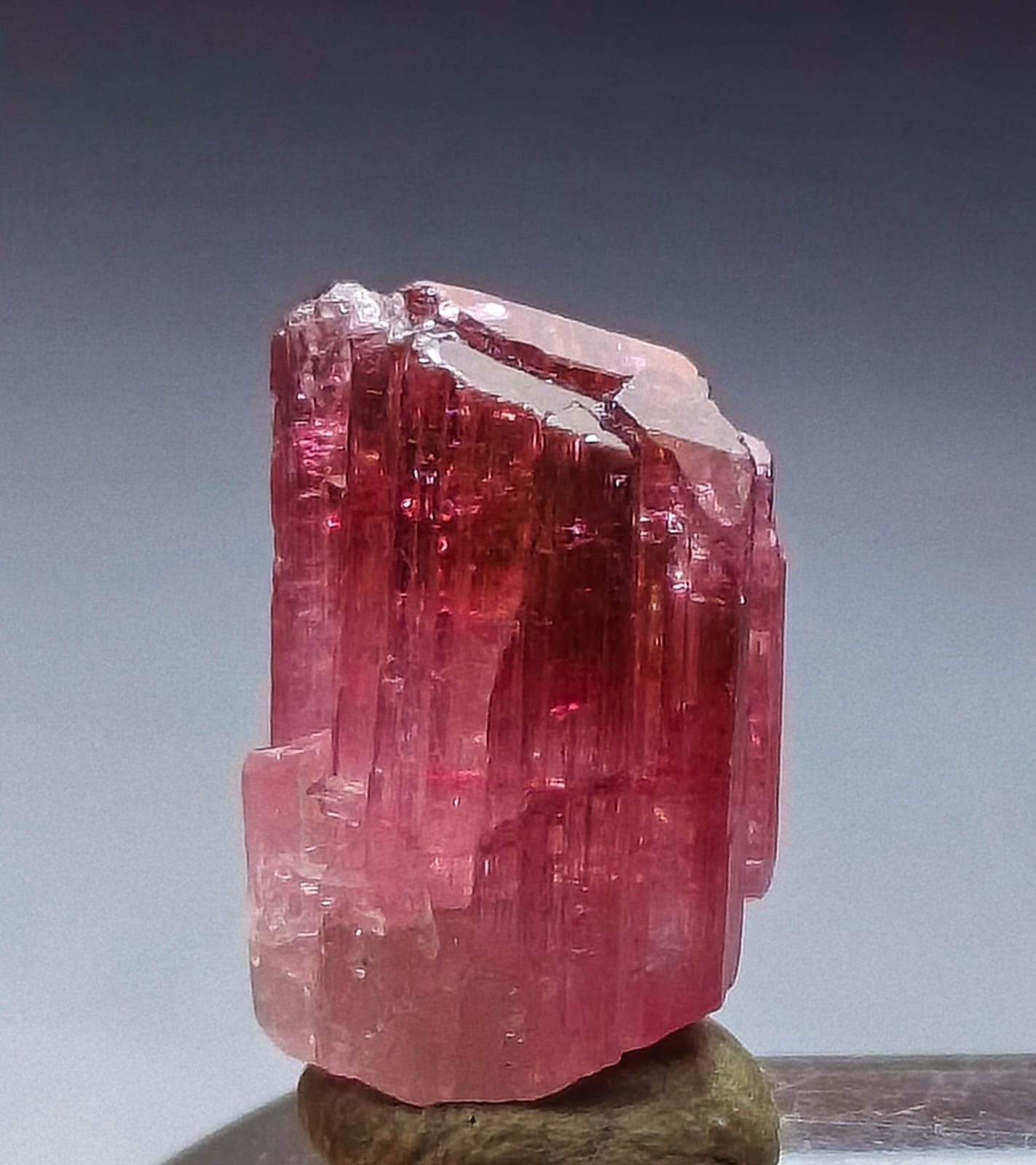 Beautiful An Amazing Naturel Top Quality Dark Rubilite Color Crystal From Afg