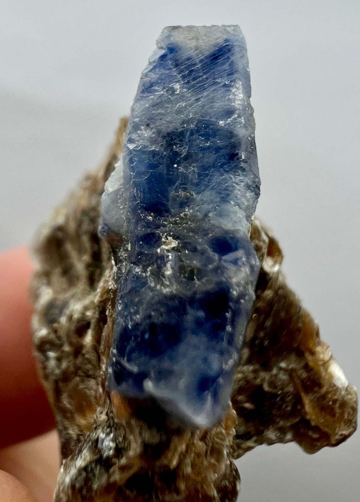 58ct.Natural Blue Sapphire Crystal Cluster on Mica Matrix – Afghanistan Specimen