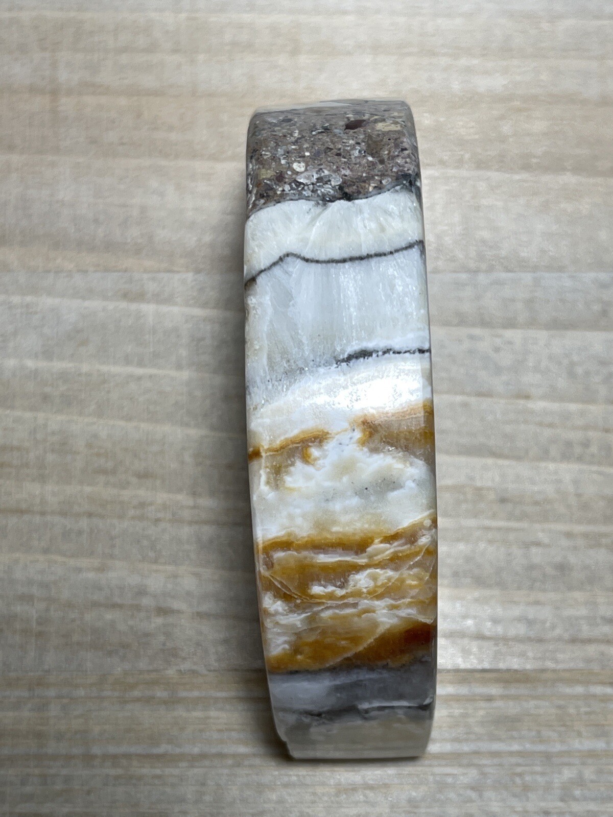 BANDED ONYX MOON – Mineral Calcite Carving Lunar Crystal Witch Stone Brown White