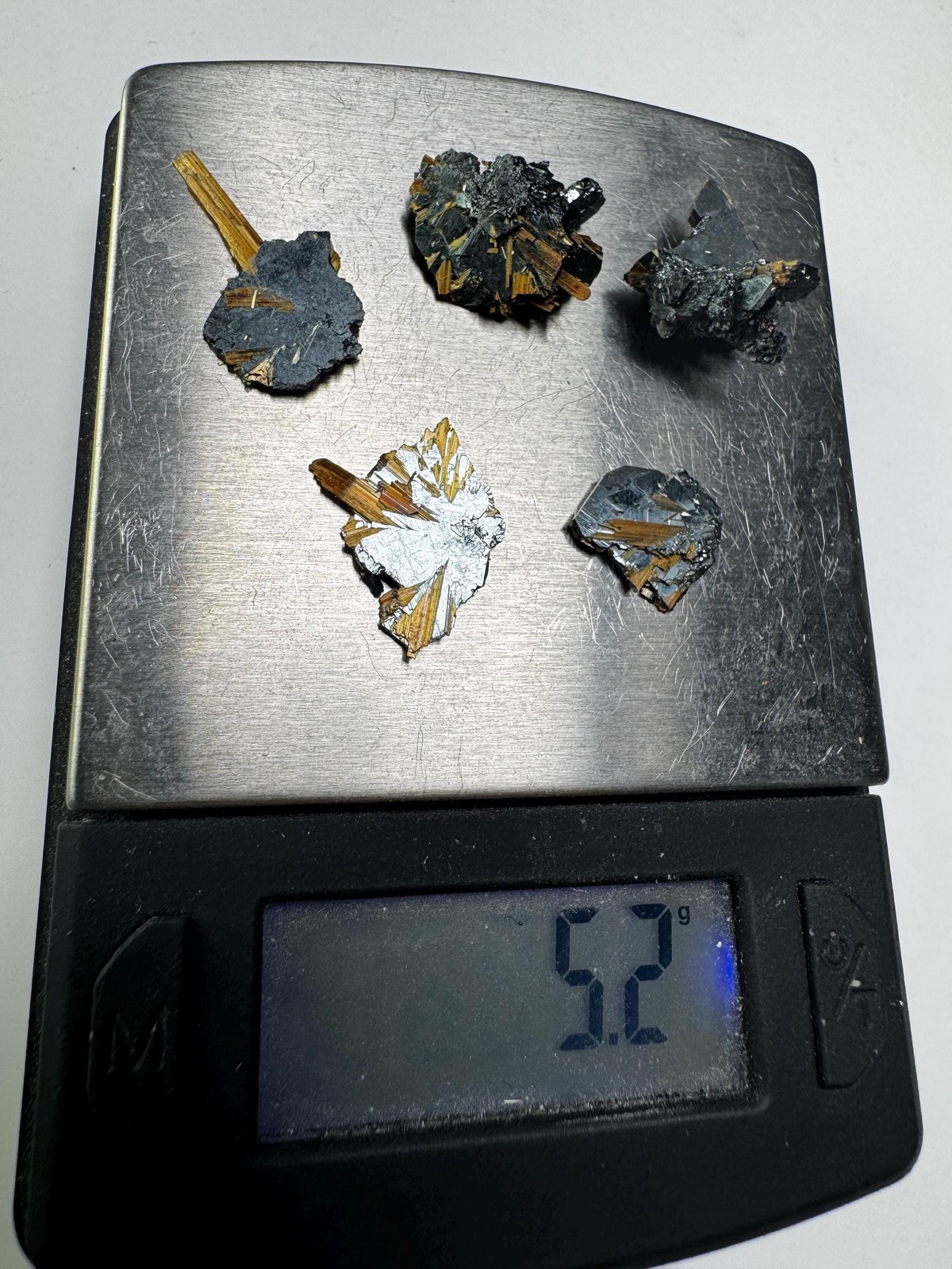 Golden Rutile with Shiny Black Metallic Hematite from Brazil – 5 pieces – 5.2g