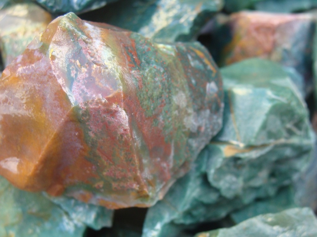 2000 Carat Lots of Bloodstone Rough – Plus a Very Nice FREE Faceted Gemstone