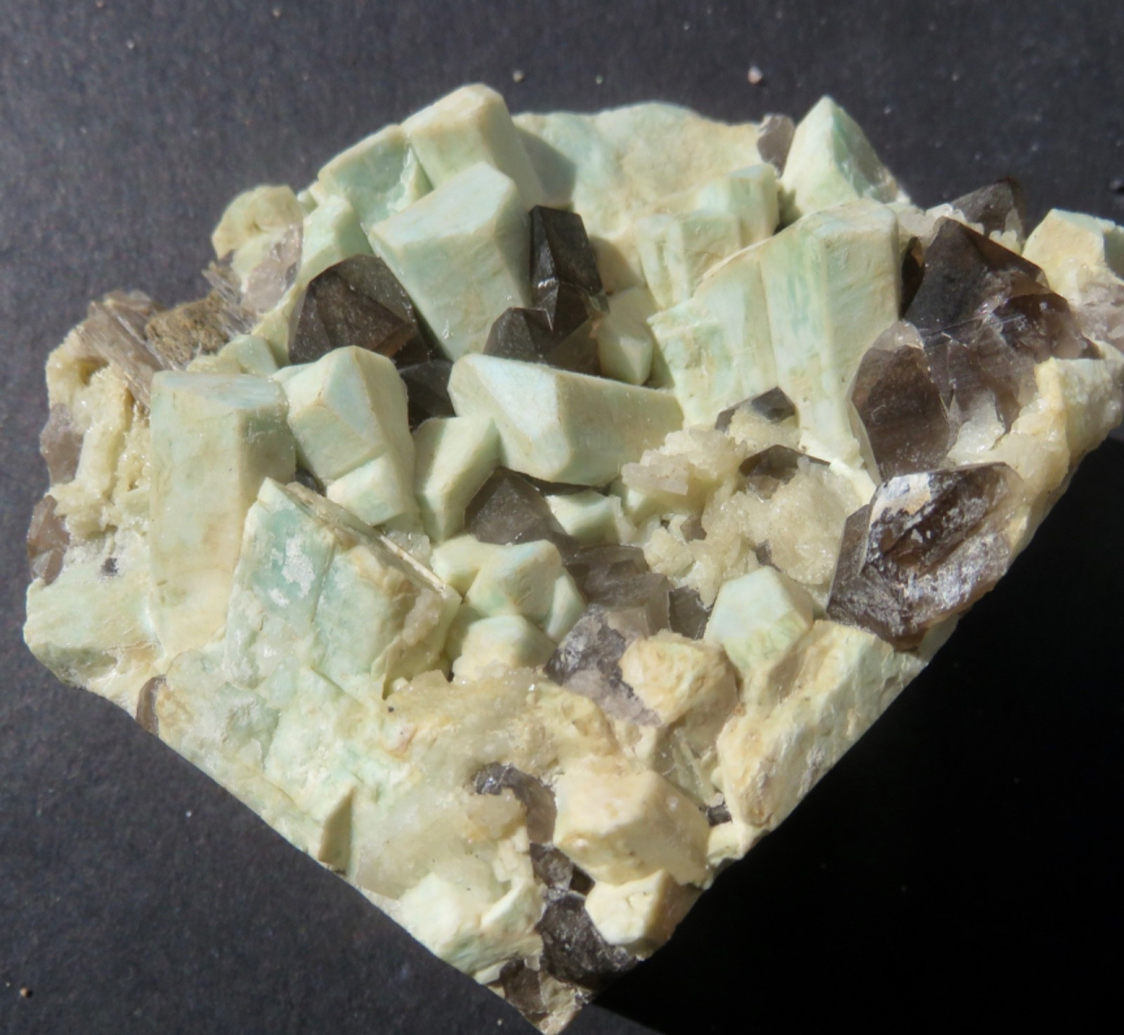 AMAZONITE , ALBITE, SMOKY QUARTZ CRYSTALS – MOAT MOUNTAIN – CONWAY, N.H.