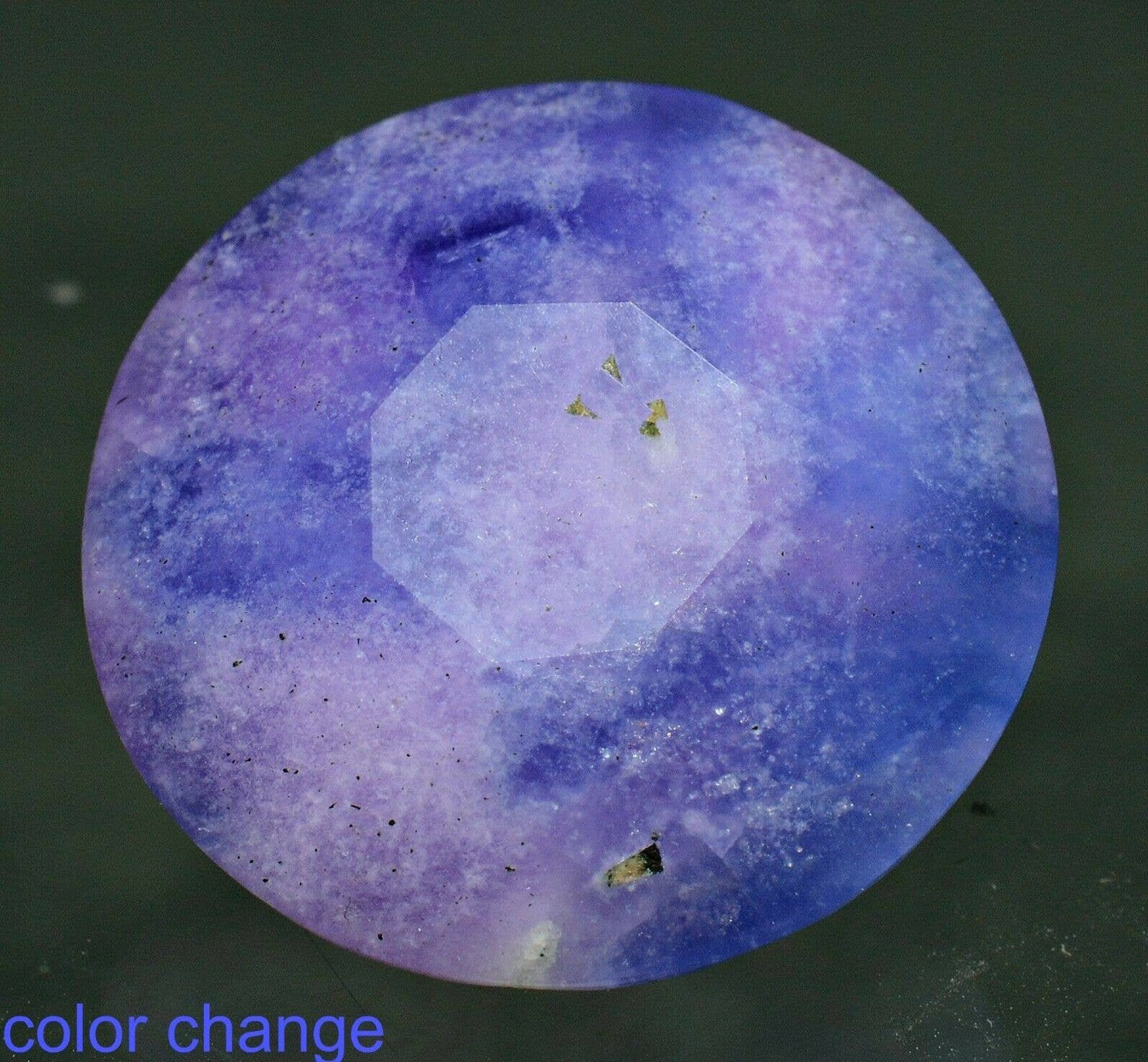 Mystery 14 Ct Fluorescent Phosphorescent Bi-Color Change Round Faceted Sodalite*