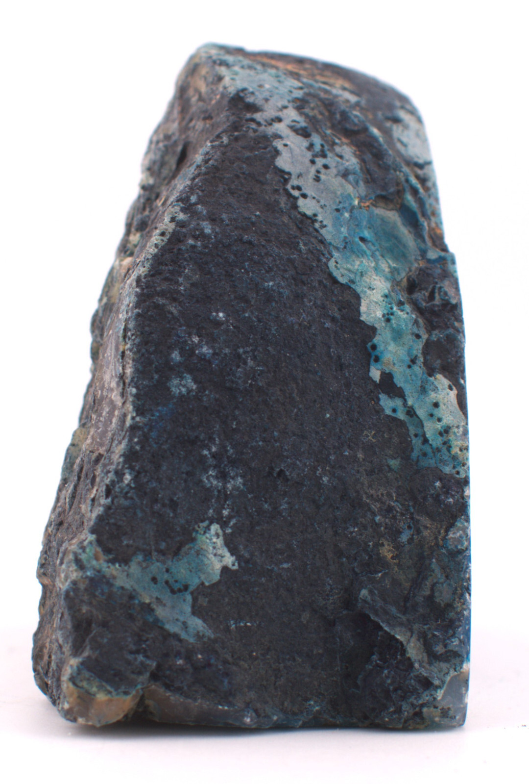 Dyed Polished Agate w/Cut Base 4″/530 Grams