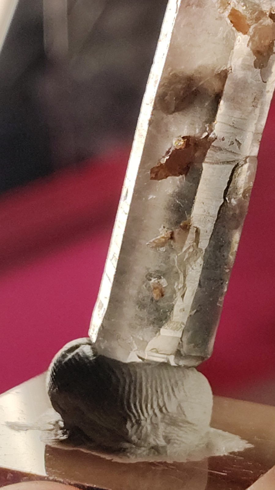 30mm Scenic Quartz Point Red Hematite, Epidote Inclusions, 360 Display ,Meigu
