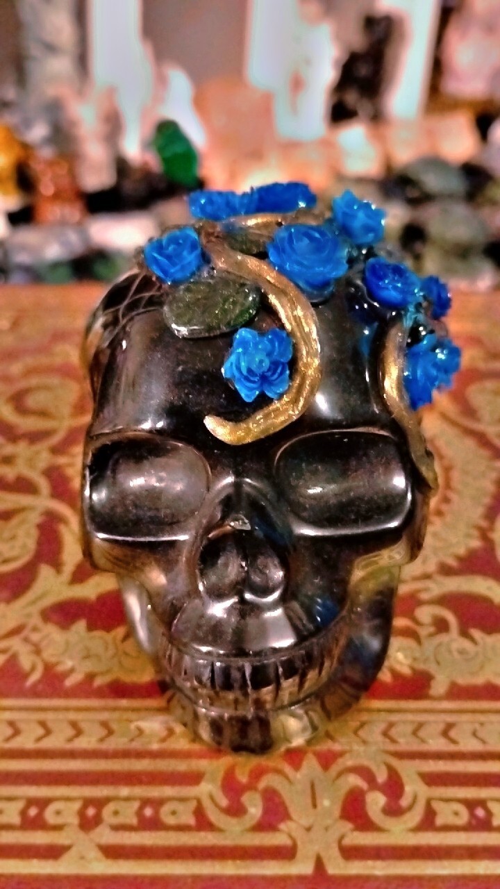 Obsidian Blue Flower Skull