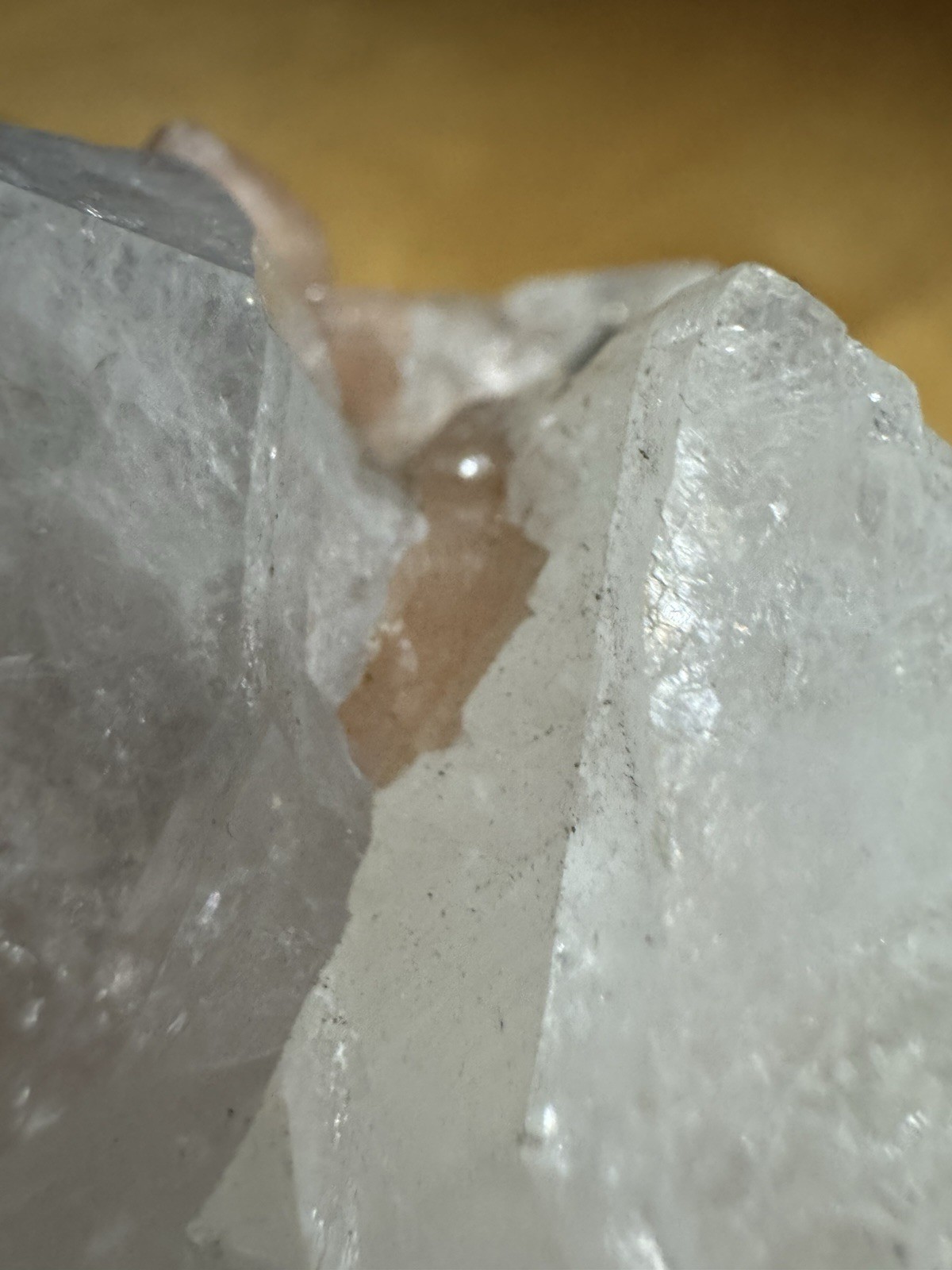 7086 Peach Stilbite On Diamond Apophyllite India 1.6”T 2.0”W 2.6”L Wt. 4 Oz.