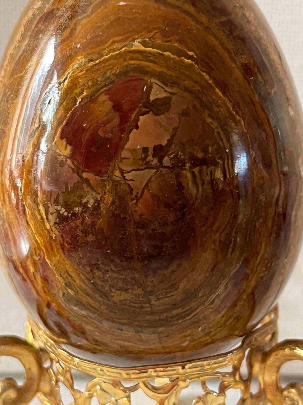 Gold Tripod dragons stand brown and reddish-brown stone Brazilian jasper egg..