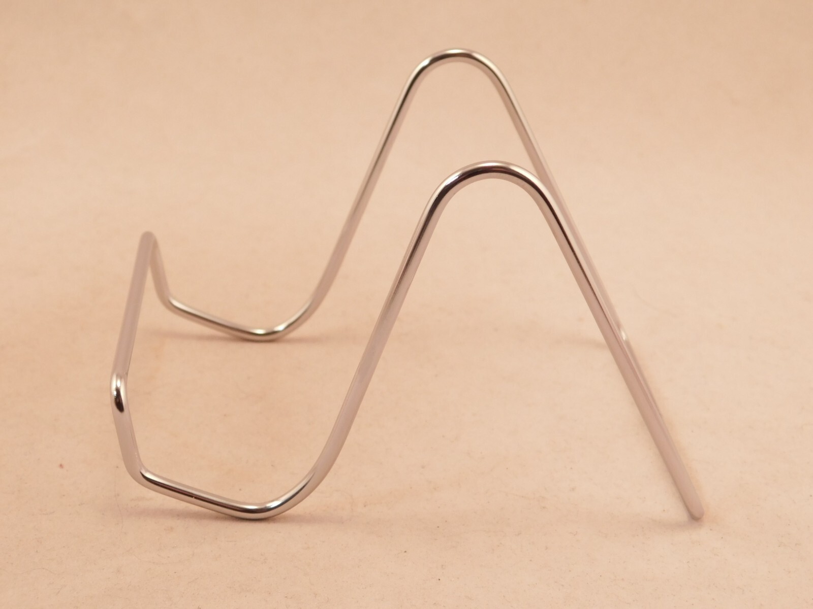 Easel Display Stand Metal Small Size Chrome / Silver