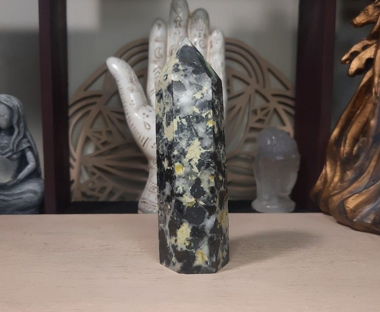 3.5″ Peruvian Serpentine with Magnetite Crystal Tower (94g)
