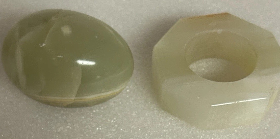 Polished Green Onyx Egg & Stand Gemstone Paperweight VTG