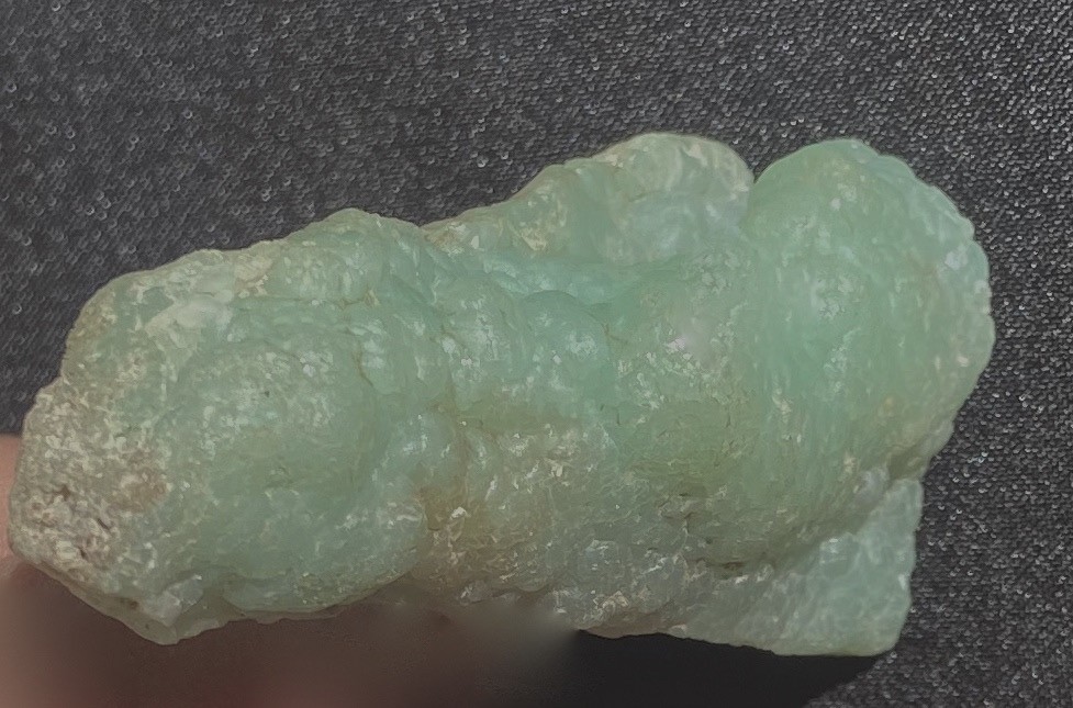 Smithsonite Fine Botryoidal Free Standing Alluring Specimen 36.4 Gram New Mexico