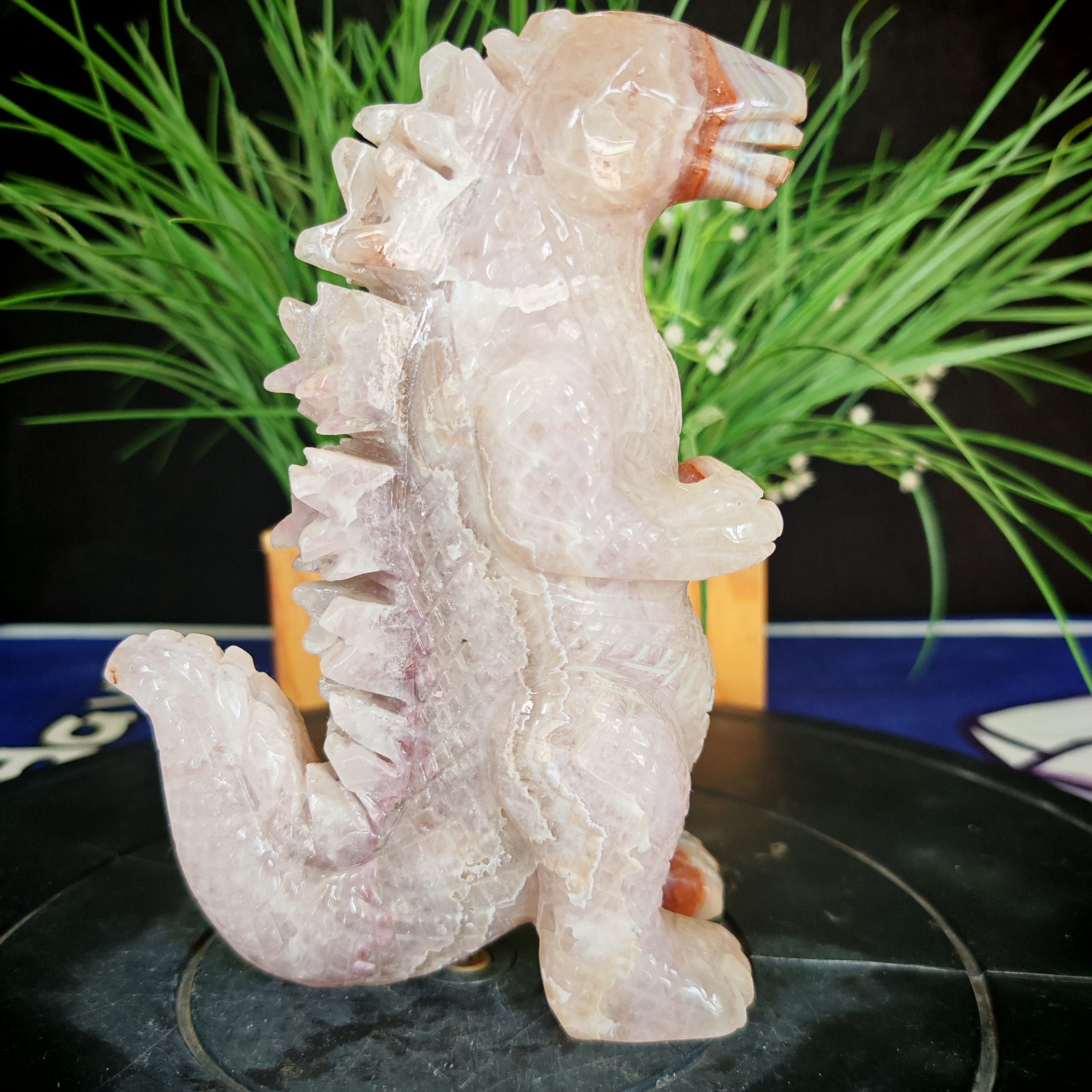 4.40LBTop natural crystal hand carved therapeutic artwork2.0kg