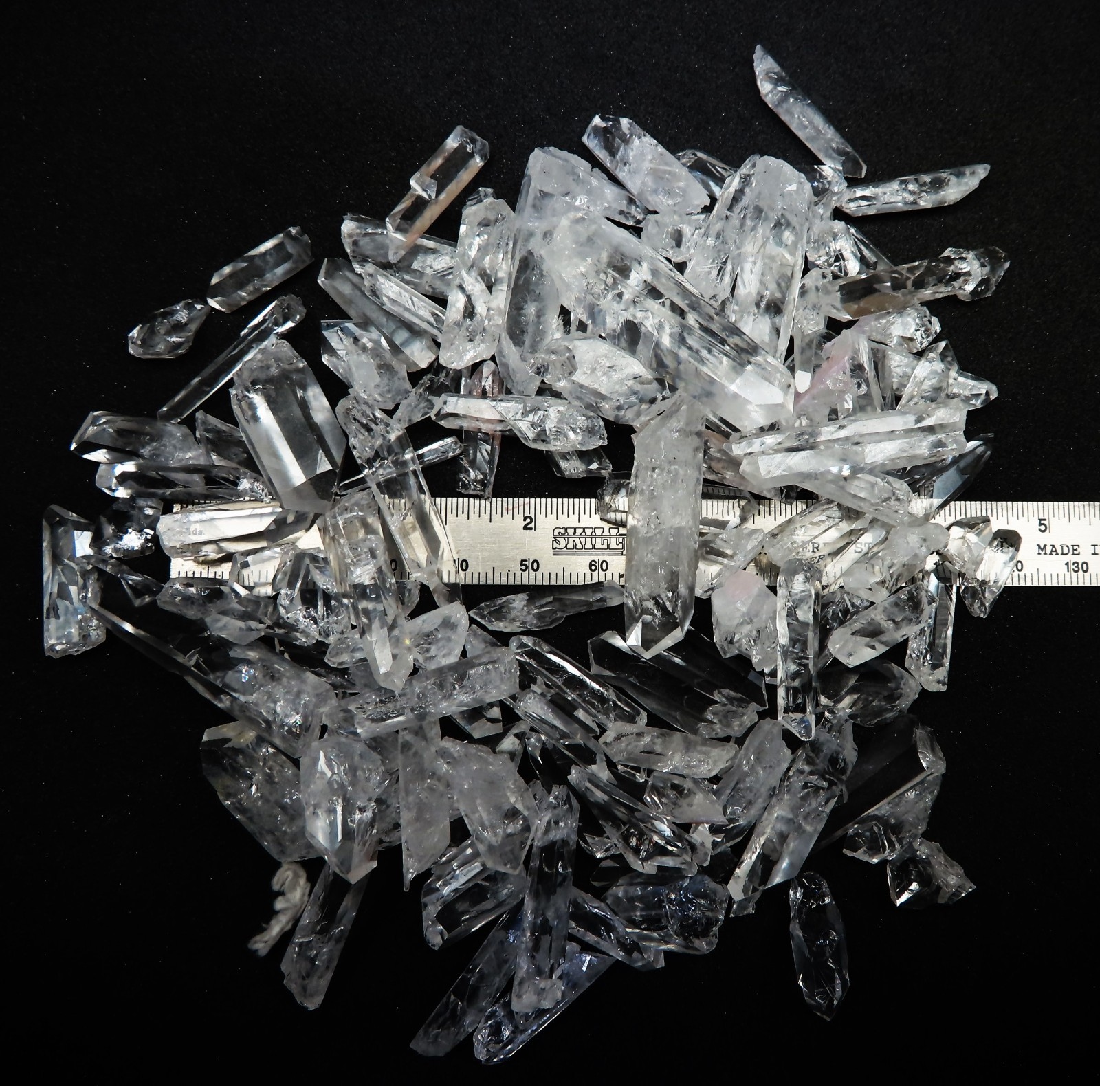QUARTZ CRYSTALS, 8 OZ LOT OF SELF-NUCLEATED POINTS, LAB GROWN IN CLEVELAND, OHIO