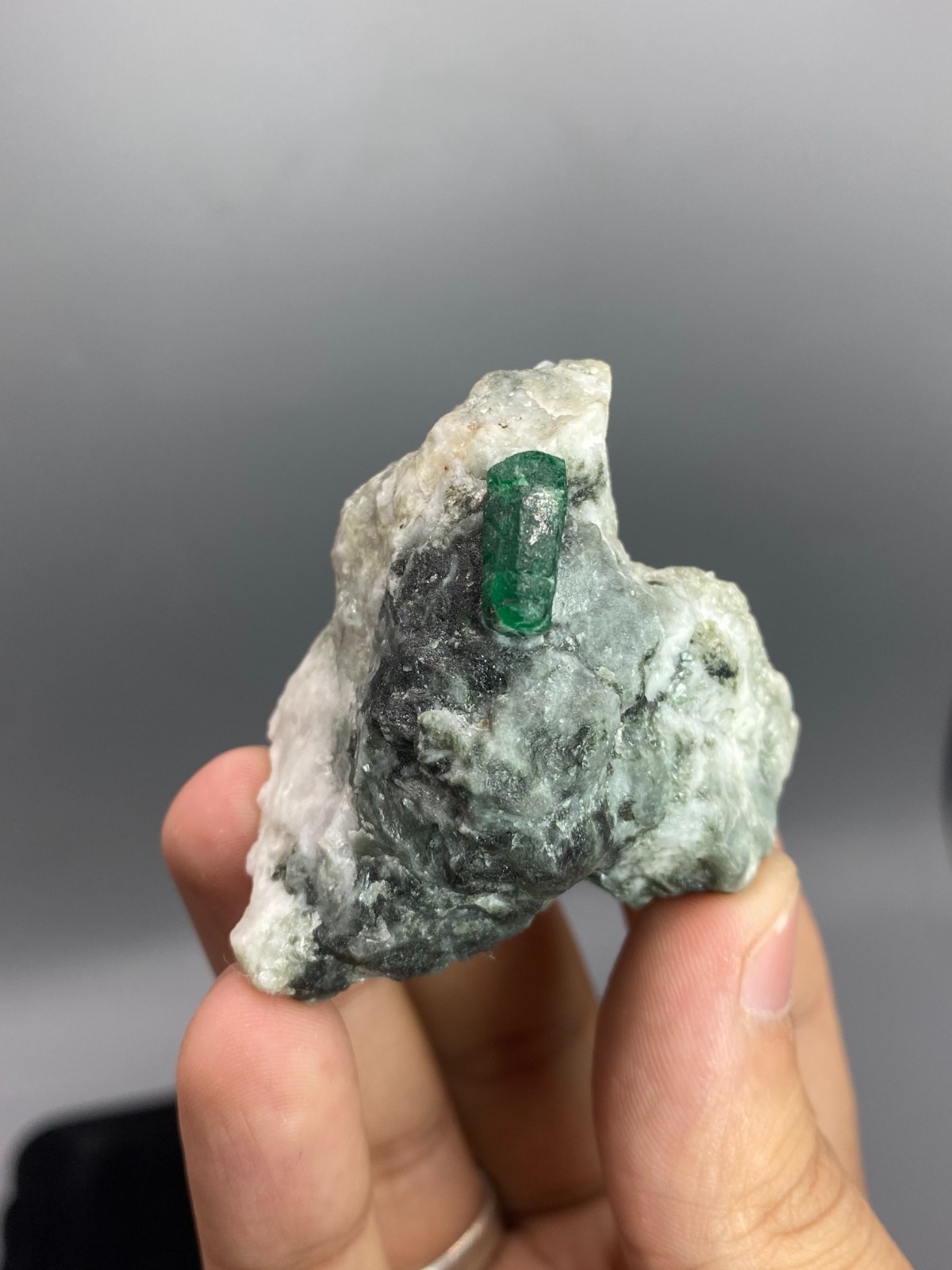 71.4g Natural Emerald Crystal Specimen on Matrix 42.5x54x36mm Swat Pakistan