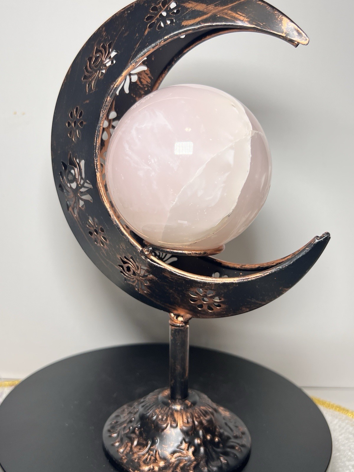 Moon Sphere Holder – Holds 80mm & smaller spheres – Spheres in pics not included