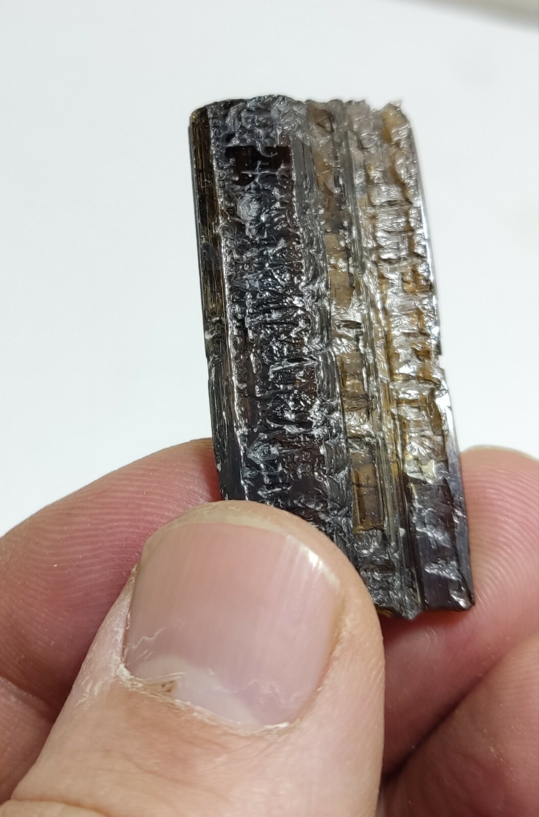 Natural epidote crystal 12 grams