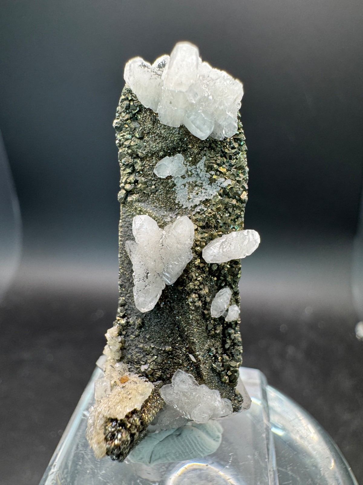6606 Multicolor Pyrite and Calcite on Quartz Hu Bei 20g