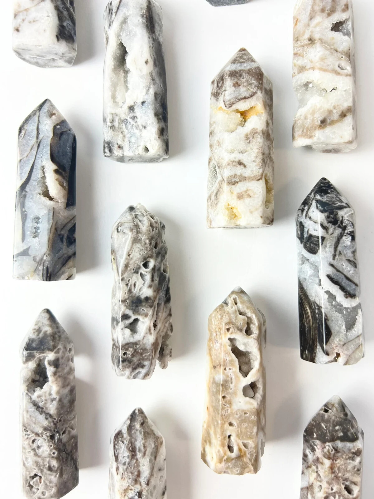 2025NEWFIND 1pc Natural Sphalerite Tower Point Wand Energy Crystal Home Decor