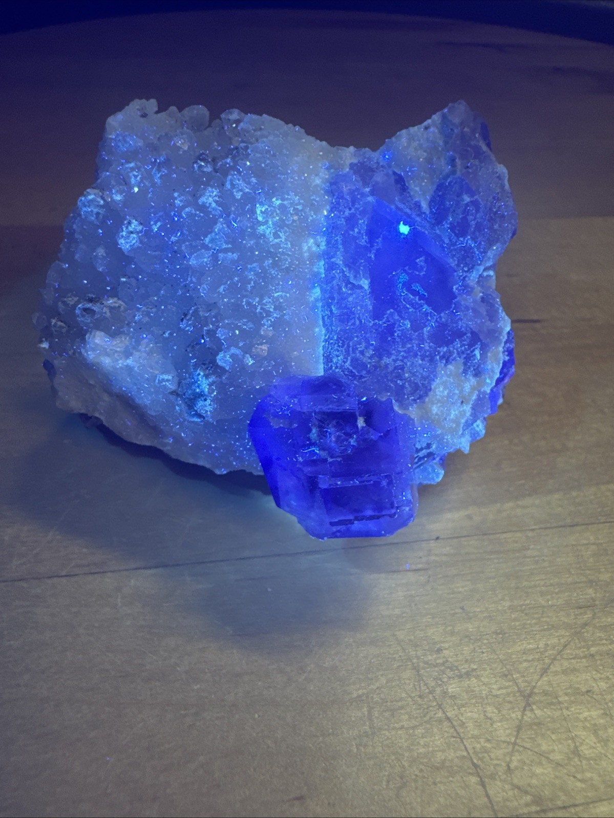 7181 Raw Fluorite Cubes With Quartz Uv Reactive 2.0”T 1.7”W 2.6”L Wt. 6 Oz.