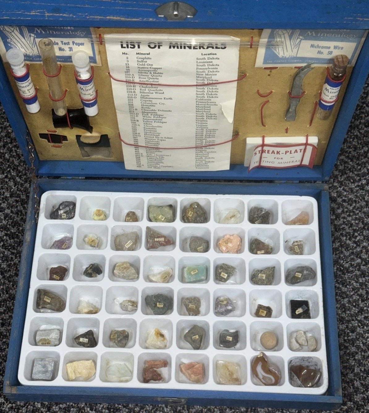 Vintage RARE PORTER Chemical Company MINERALOGY KIT No. 810 rock specimens